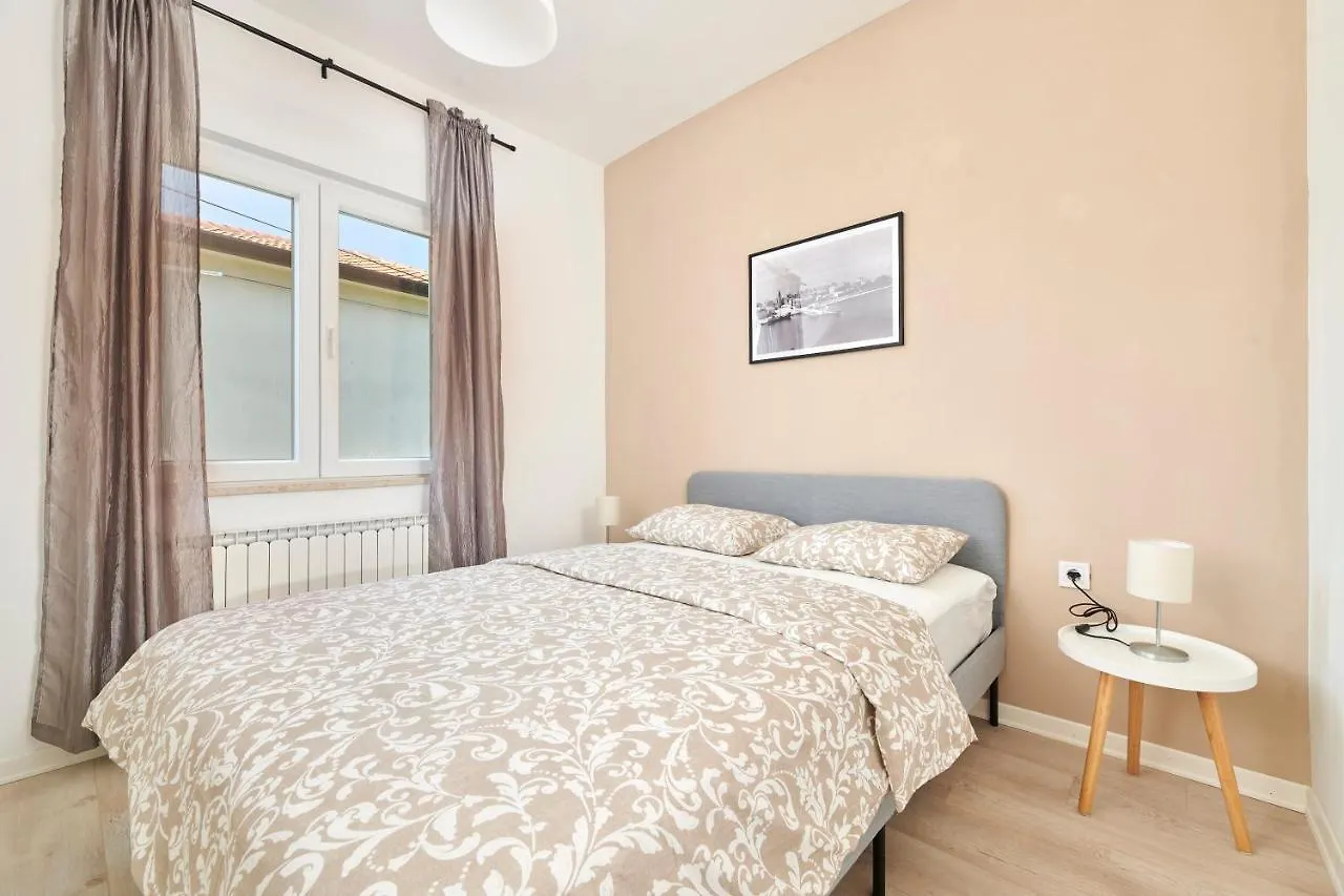 Belvedere Apartments Umag Hırvatistan